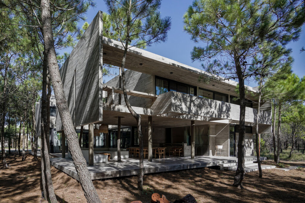 Tres obras - Paisaje y arq