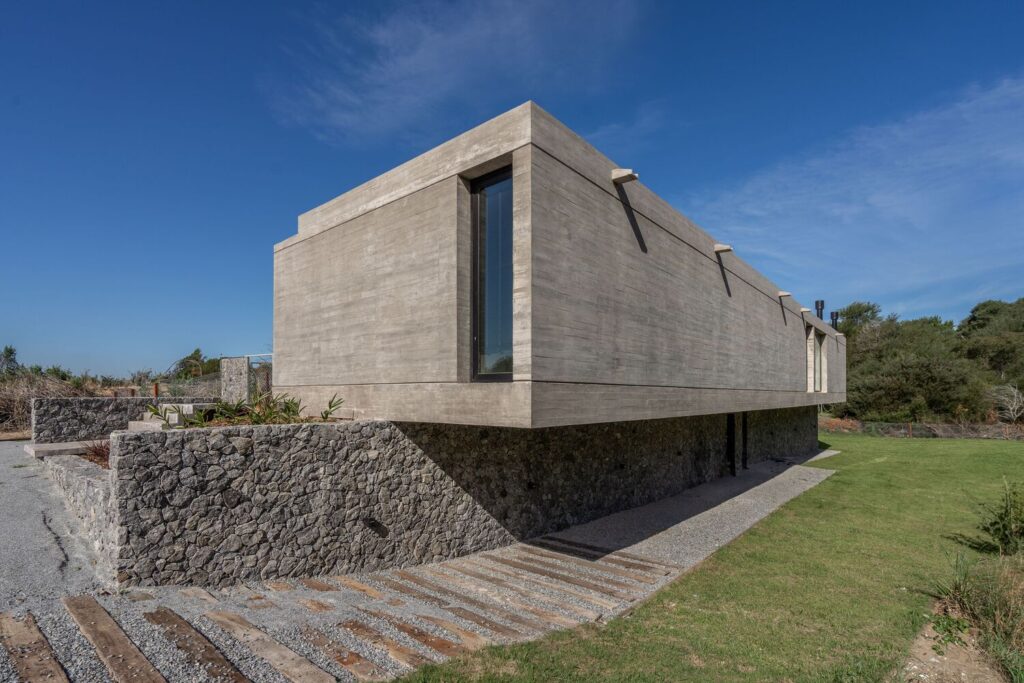 Tres obras - Paisaje y arq