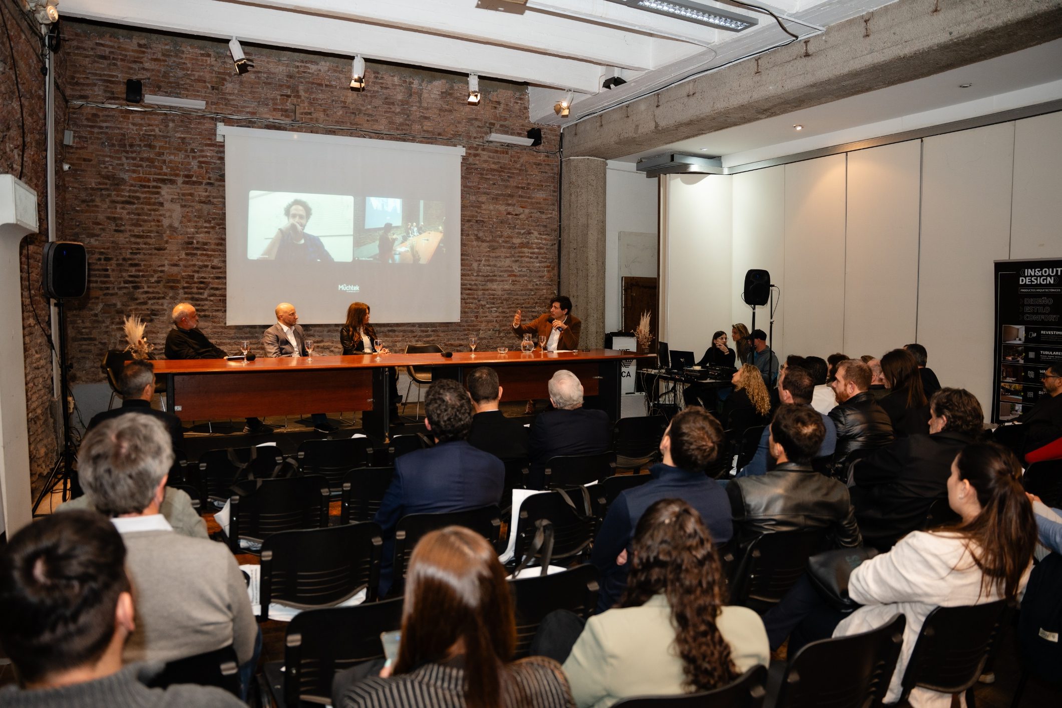 Guía de la Construcción celebró la arquitectura en un evento único de exhibición de la 2° edición de Premio Muchtek 3 Exhibición Premio Muchtek Arquitectura - 15 de octubre
